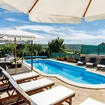 Luxury Nadalina-dicmo Villa *