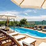 Luxury Nadalina-dicmo Villa *