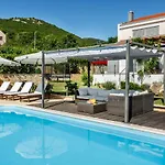 Villa Luxury Nadalina-dicmo Dugopolje