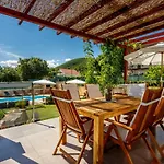 Luxury Nadalina-dicmo * Dugopolje