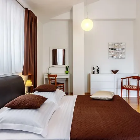 Luxury Nadalina-dicmo Willa Dugopolje