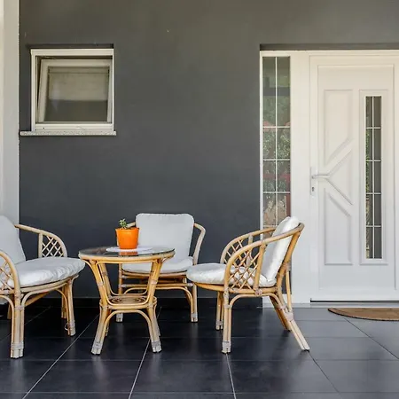 Luxury Nadalina-dicmo