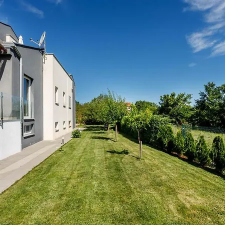 Luxury Nadalina-dicmo
