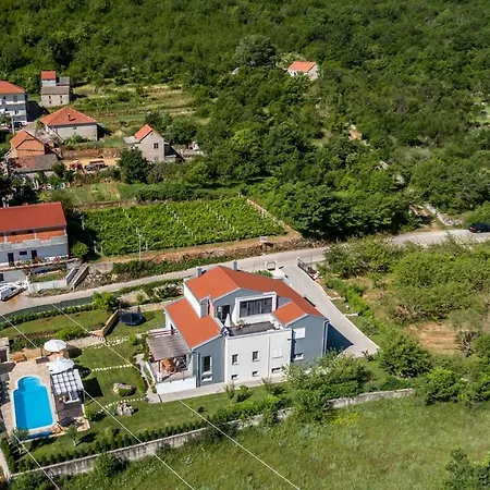 Luxury Nadalina-dicmo ヴィラ *