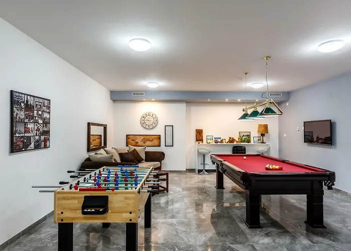 Luxury Nadalina-dicmo Villa